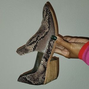 Chinese Laundry King Snake Ankle Booties